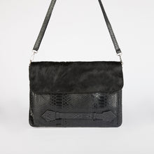 Load image into Gallery viewer, Black Leather Clutch Bag