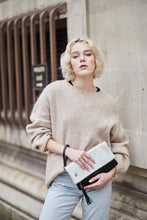 Load image into Gallery viewer, Cowhide Clutch Bag