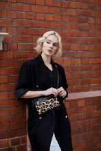 Load image into Gallery viewer, Leopard Print Clutch Bag