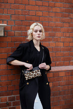 Load image into Gallery viewer, Leopard Print Clutch Bag