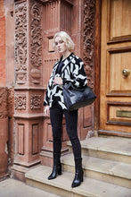 Load image into Gallery viewer, Black Snake Print Tote Bag