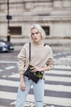 Load image into Gallery viewer, Camouflage Clutch Bag