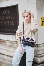 Load image into Gallery viewer, Cow Print Clutch Bag