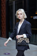 Load image into Gallery viewer, Leopard Print Shopper Bag