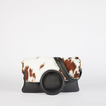 Load image into Gallery viewer, Cowhide Shopper Bag