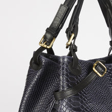 Load image into Gallery viewer, Blue Snake Print Leather Tote Bag