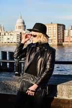 Load image into Gallery viewer, Zebra Print Clutch Bag