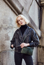 Load image into Gallery viewer, Green Snake Print Clutch Bag