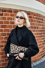 Load image into Gallery viewer, Leopard Print Shopper Bag