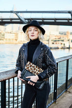 Load image into Gallery viewer, Leopard Print Clutch Bag