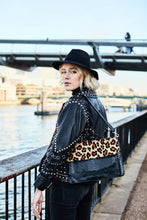Load image into Gallery viewer, Leopard Print Clutch Bag