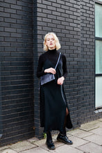 Load image into Gallery viewer, Blue Snake Print Clutch Bag