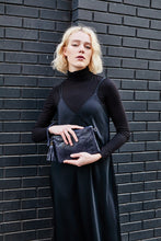 Load image into Gallery viewer, Blue Snake Print Clutch Bag