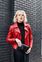 Load image into Gallery viewer, Black Snake Print Clutch Bag