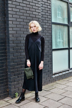 Load image into Gallery viewer, Green Snake Print Clutch Bag