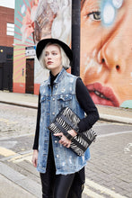 Load image into Gallery viewer, Zebra Print Clutch Bag