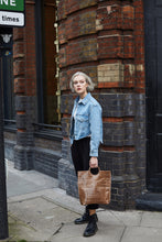 Load image into Gallery viewer, Light Brown Crocodile Print Shopper Bag