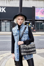 Load image into Gallery viewer, Zebra Print Clutch Bag