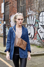 Load image into Gallery viewer, Light Brown Snake Print Clutch Bag