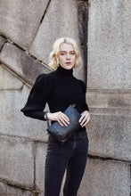Load image into Gallery viewer, Black Snake Print Crossbody Bag
